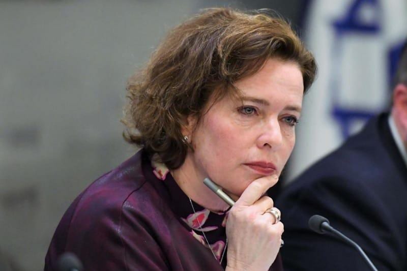 הצל נגד קליש: "מחבקת את המחבלים, בושה"