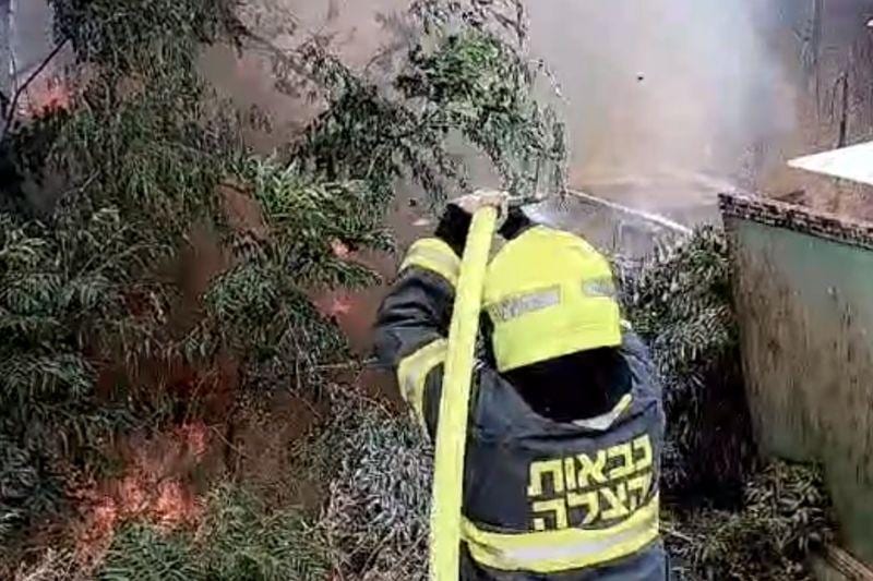 בקו האש: צפו ברגעי הדרמה מהעיניים של לוחם האש