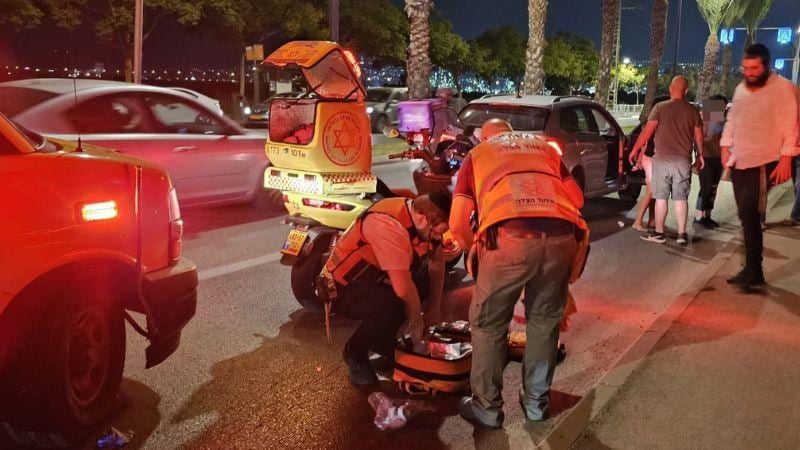 קריית אתא: הולכת רגל נפצעה קשה מפגיעת רכב