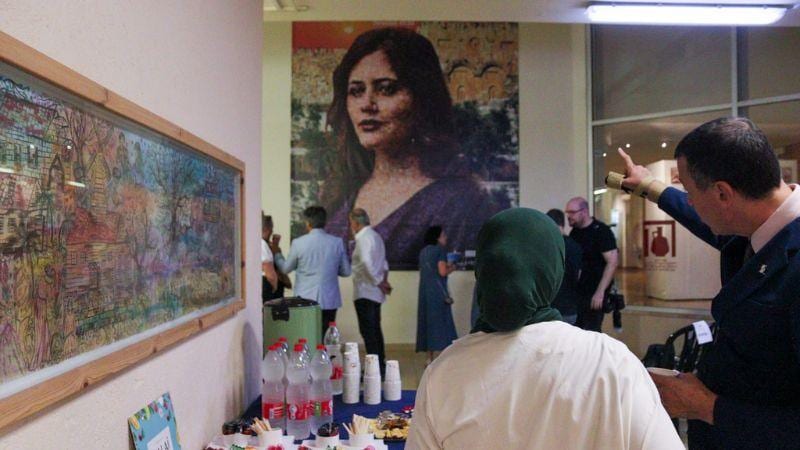 שנה למותה: האוניברסיטה מכבדת את זכרה של האקטיביסטית האיראנית