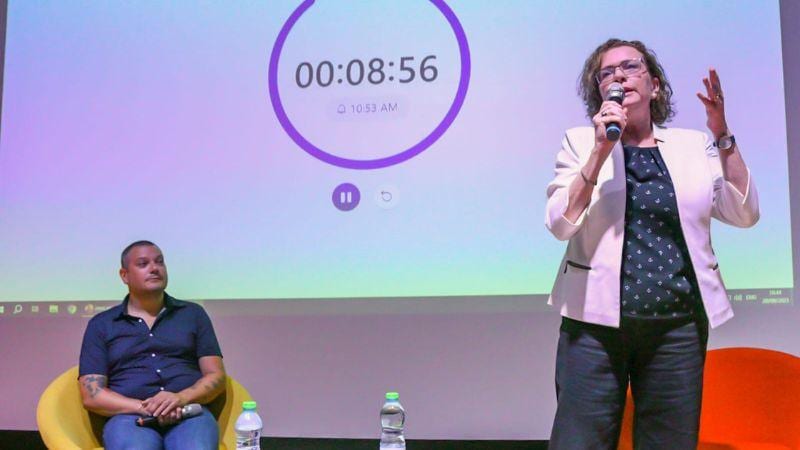כשקליש נזפה בתלמידי הריאלי: "תפסיקו לאכול לוקשים"