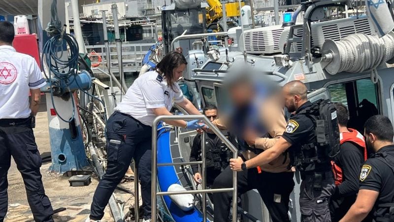 סוף טוב: הקייקים התהפכו והדייגים שנסחפו חולצו מלב ים